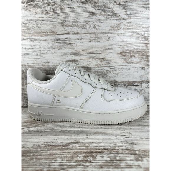 Women's Nike Air Force 1 07' SE 'Pearl' White Leather Sneakers Sz 9 Athletic - Picture 2 of 12
